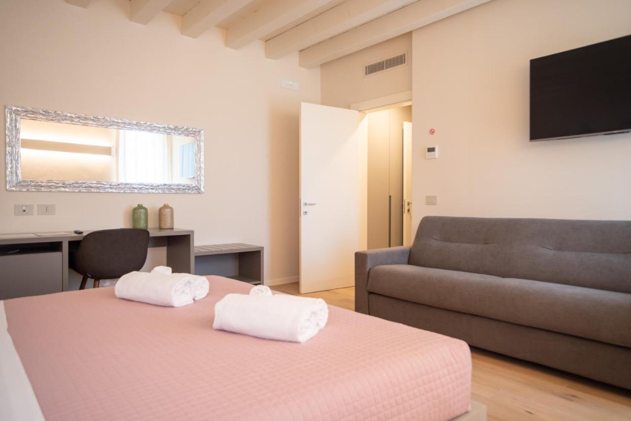 Calcirelli Suites Verona Bagian luar foto